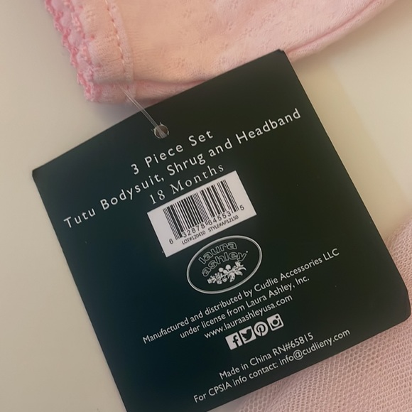 LAURA ASHLEY BABY PINK 3 piece ONSIE DRESS NEW - Picture 8 of 9